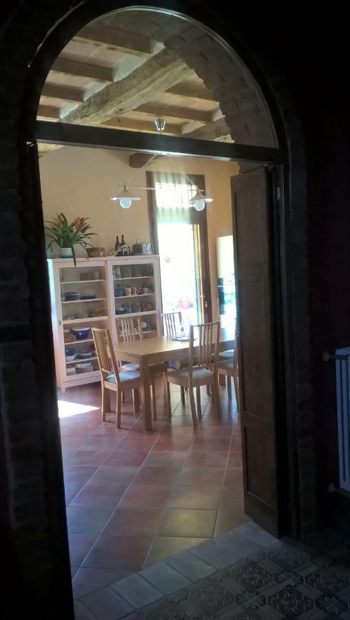 L'Albero Della Gioia Bed and Breakfast Villanova sull'Arda Buitenkant foto