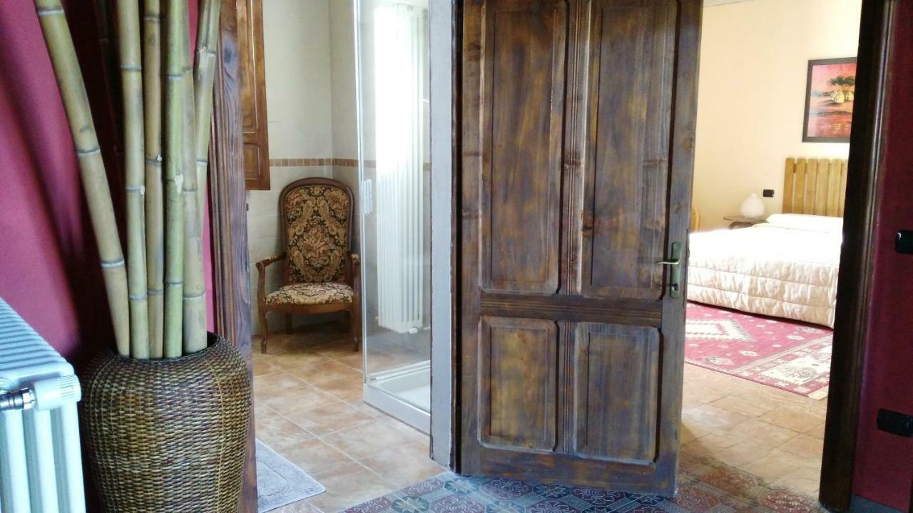 L'Albero Della Gioia Bed and Breakfast Villanova sull'Arda Buitenkant foto