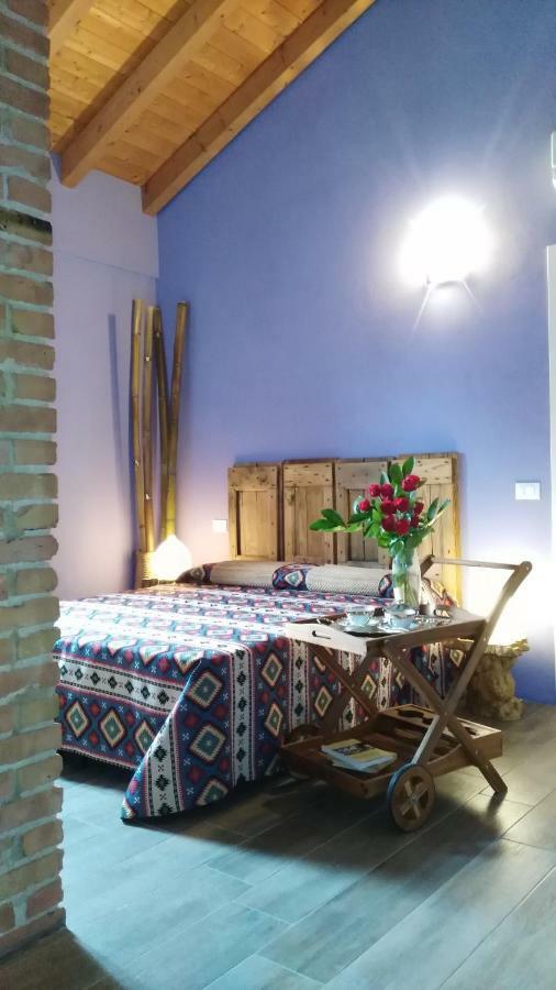 L'Albero Della Gioia Bed and Breakfast Villanova sull'Arda Buitenkant foto